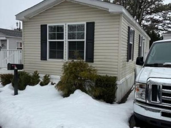 A9 Ash St, Riverhead, NY 11901