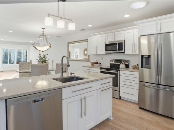 62 Knolls Drive, Stony Brook, NY 11790