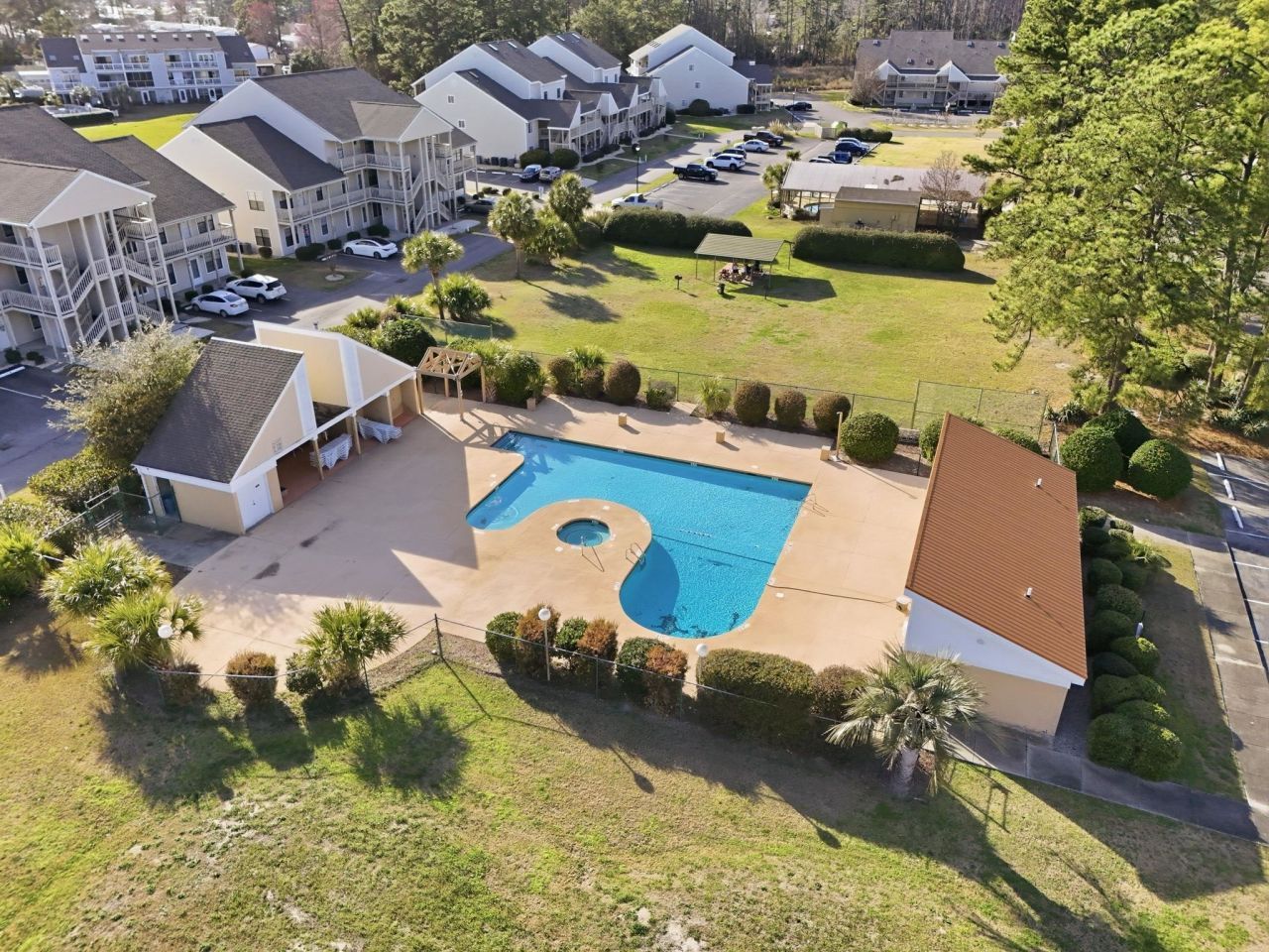 1025 Plantation Dr. W Photo 37