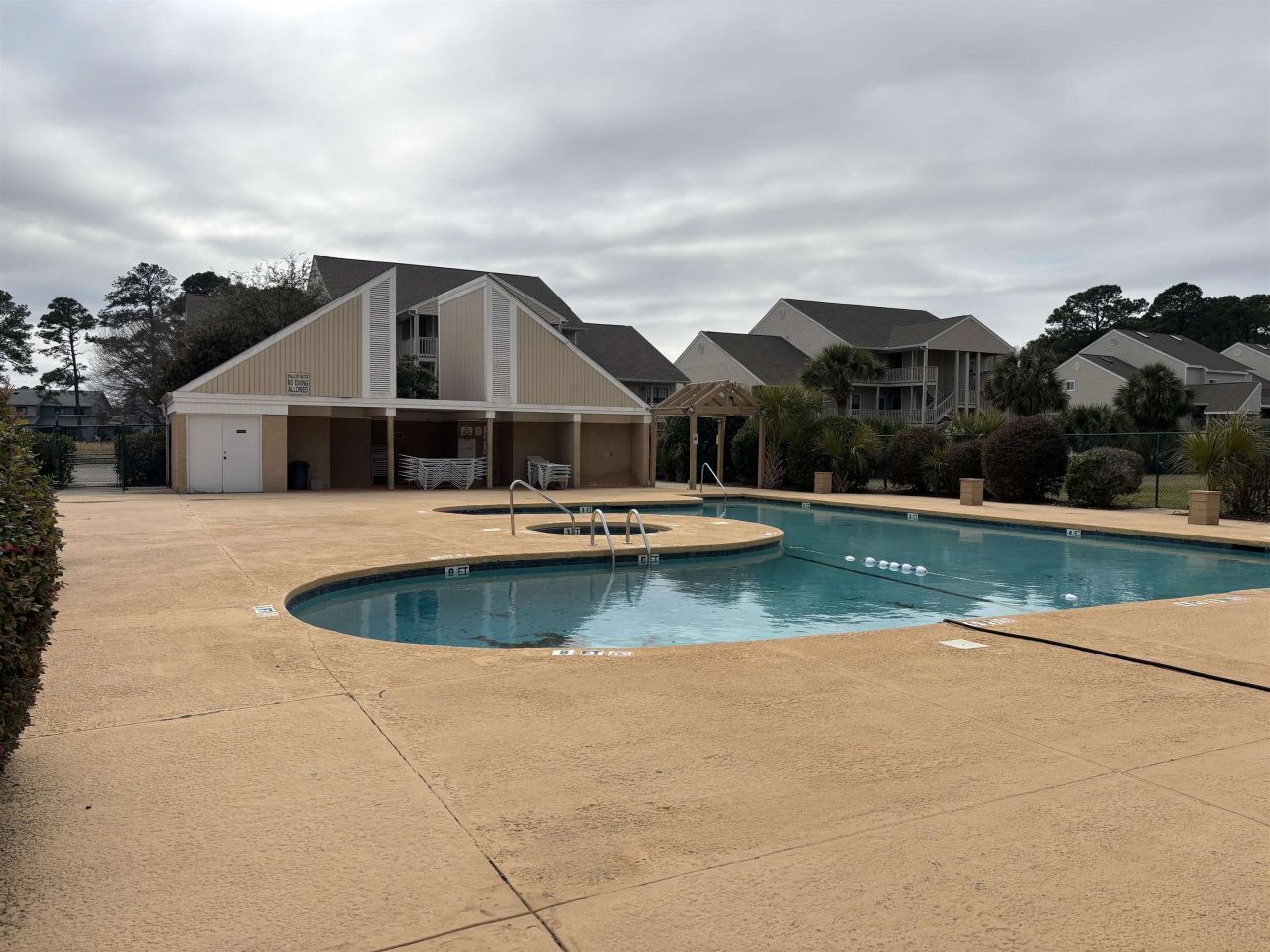 1025 Plantation Dr. W Photo 38