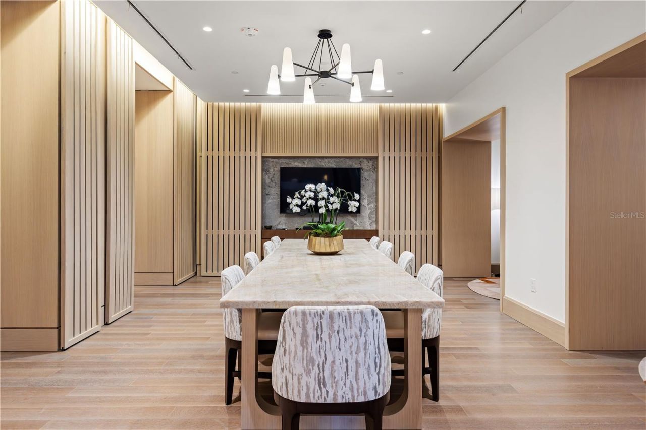 10160 Autumn Mist Lane, Unit 402, Orlando, FL 32836 Photo