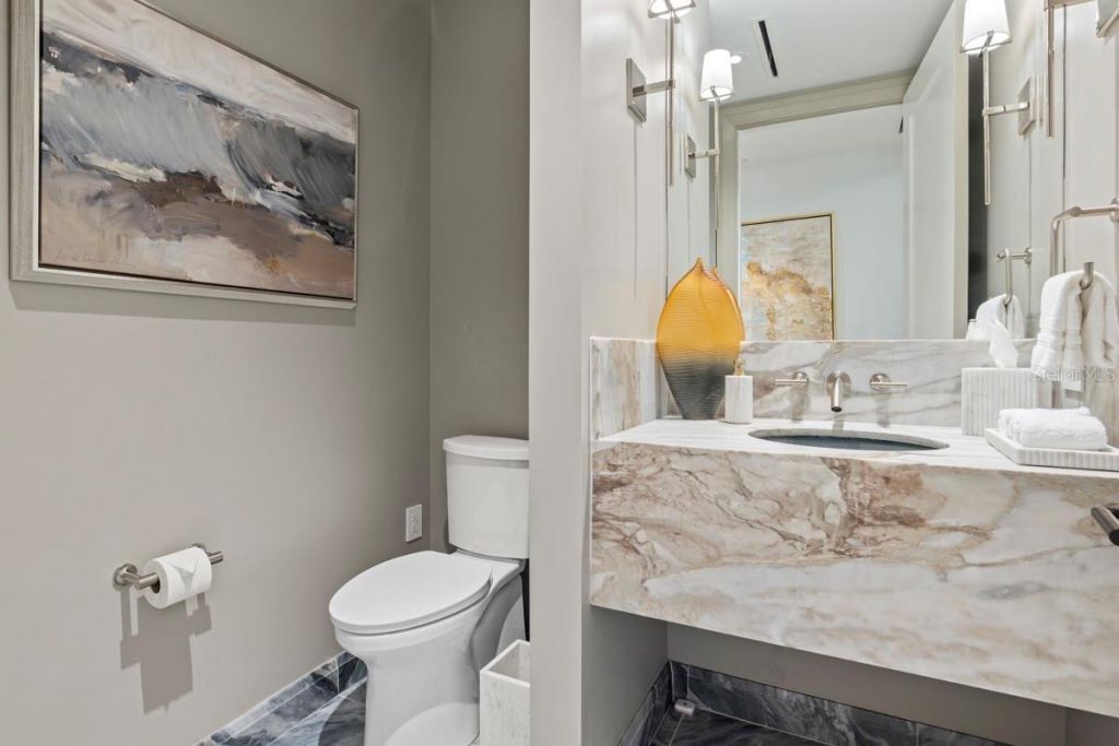 10160 Autumn Mist Lane, Unit 402, Orlando, FL 32836 Photo