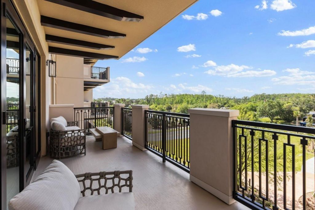 10160 Autumn Mist Lane, Unit 402, Orlando, FL 32836 Photo
