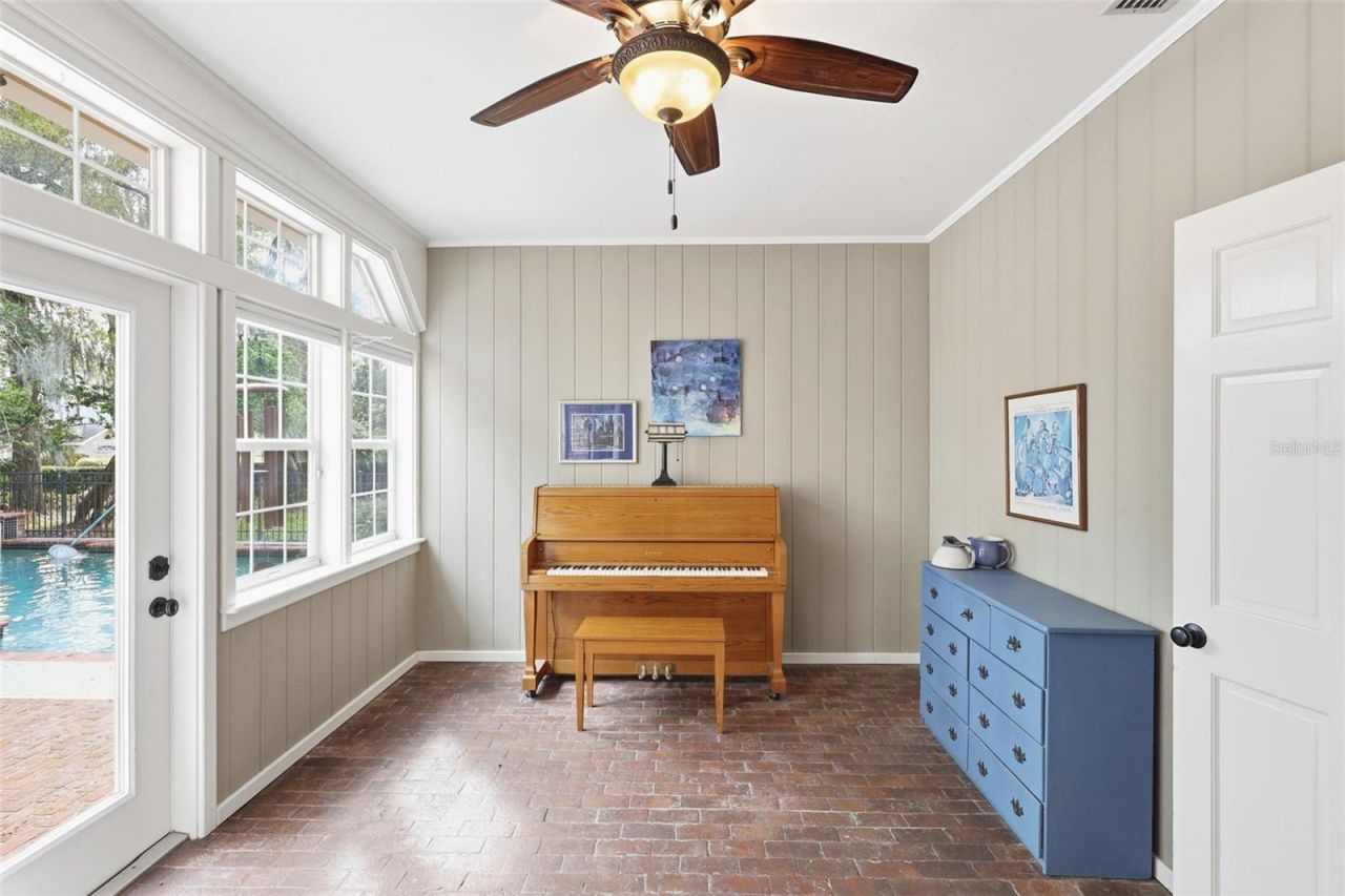 911 Pine Tree Terrace, Deland, FL 32724 Photo