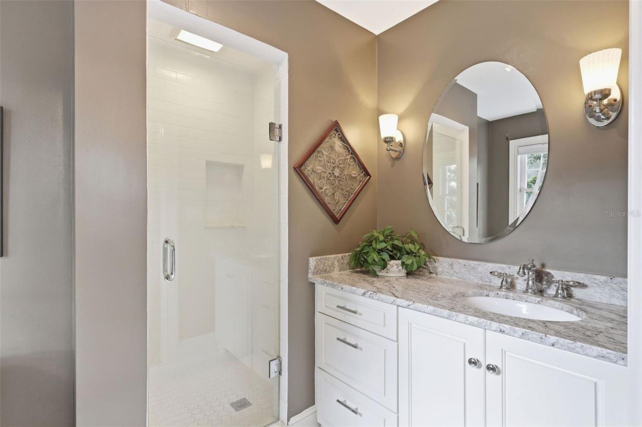 911 Pine Tree Terrace, Deland, FL 32724 Photo