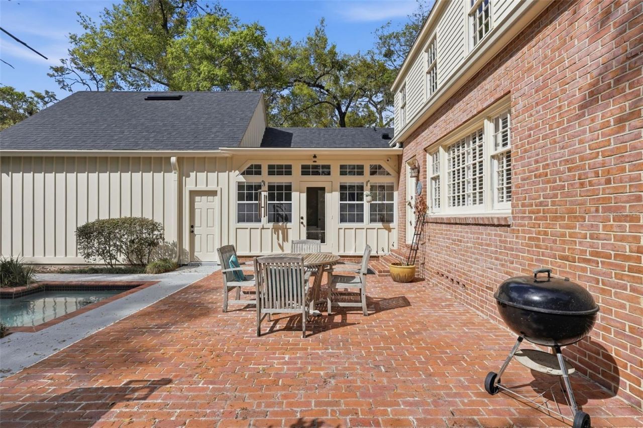 911 Pine Tree Terrace, Deland, FL 32724 Photo