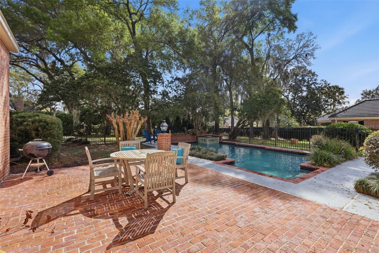 911 Pine Tree Terrace, Deland, FL 32724 Photo