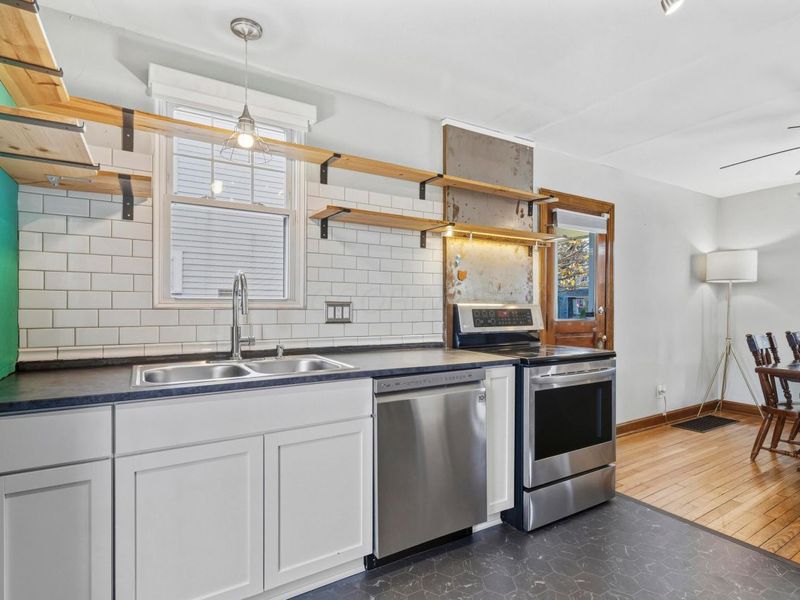 570 Wiltshire Road, Columbus, OH 43204 Photo 13