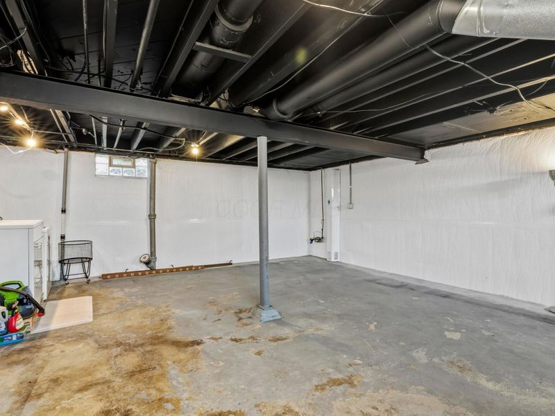 570 Wiltshire Road, Columbus, OH 43204 Photo 17