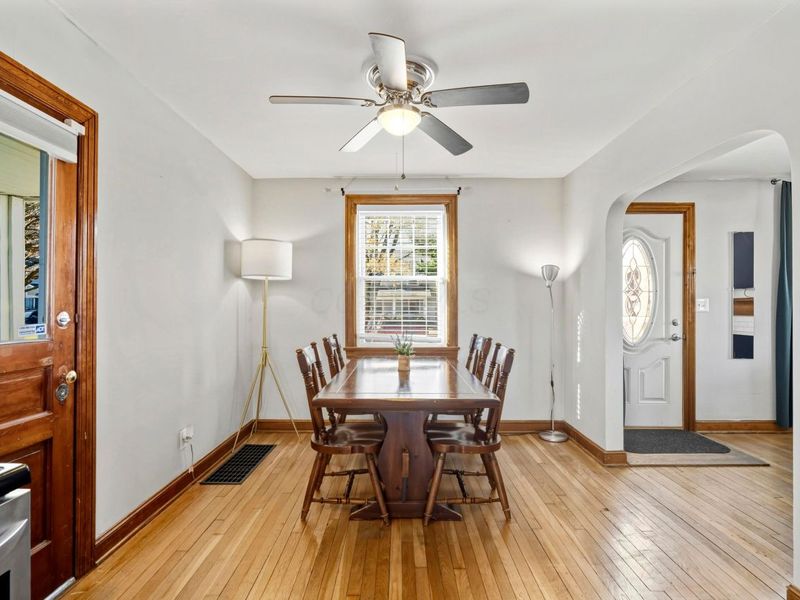 570 Wiltshire Road, Columbus, OH 43204 Photo 9