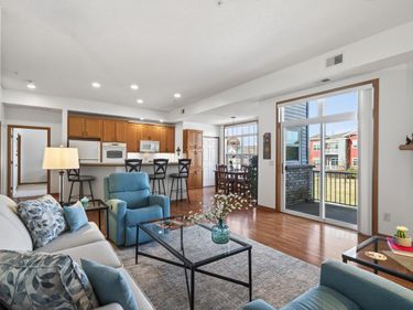 17393 72nd Avenue N, Unit 102, Maple Grove, MN 55311