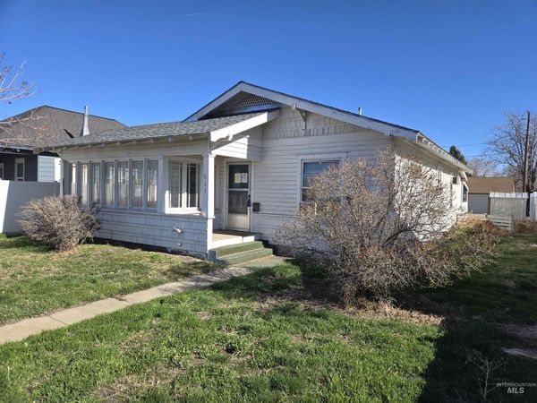 711 E 2nd Ave, Twin Falls, ID 83301
