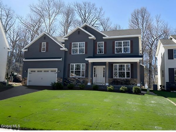 38 Tamarack Street, Ballston Lake, NY 12019