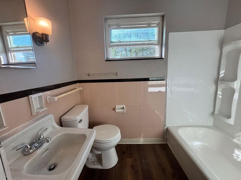 34 N Hampton Road , Columbus, OH 43213 Photo 7