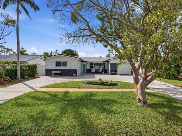 5518 Mckinley St , Hollywood, FL 33021