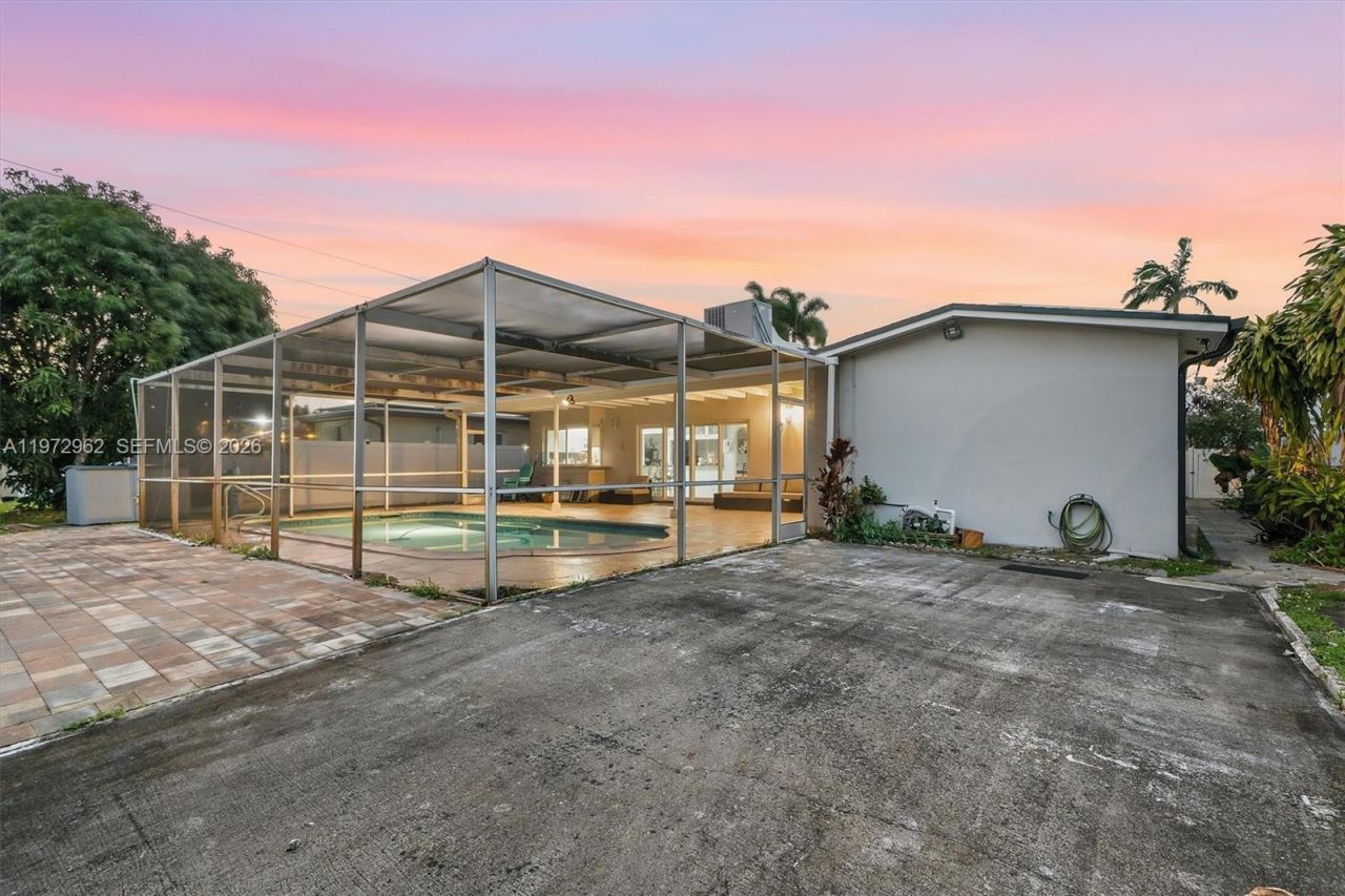 5518 Mckinley St , Hollywood, FL 33021 Photo