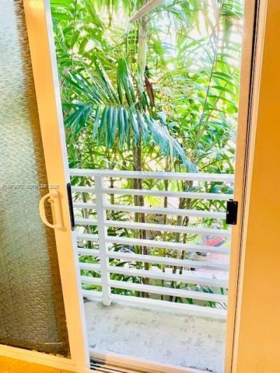 619 Meridian Ave, Unit 4, Miami Beach, FL 33139 Photo