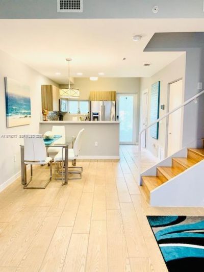 619 Meridian Ave, Unit 4, Miami Beach, FL 33139 Photo