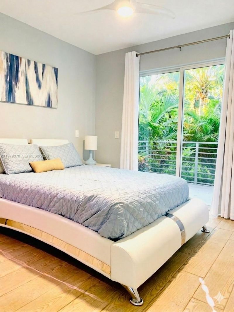 619 Meridian Ave, Unit 4, Miami Beach, FL 33139 Photo