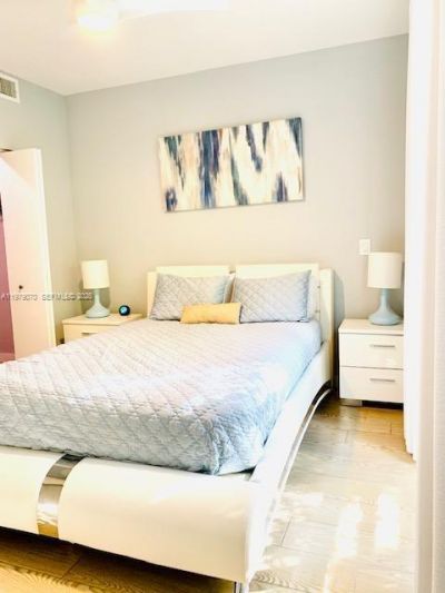 619 Meridian Ave, Unit 4, Miami Beach, FL 33139 Photo