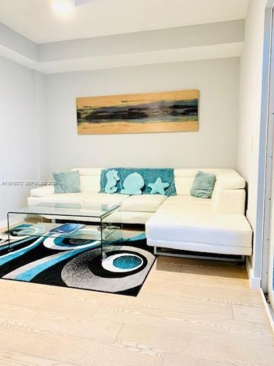 619 Meridian Ave, Unit 4, Miami Beach, FL 33139 Photo