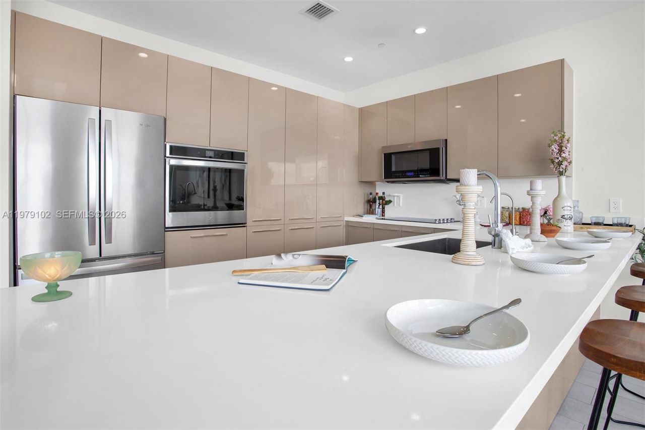 2000 Metropica Way , Unit PH02, Sunrise, FL 33323 Photo