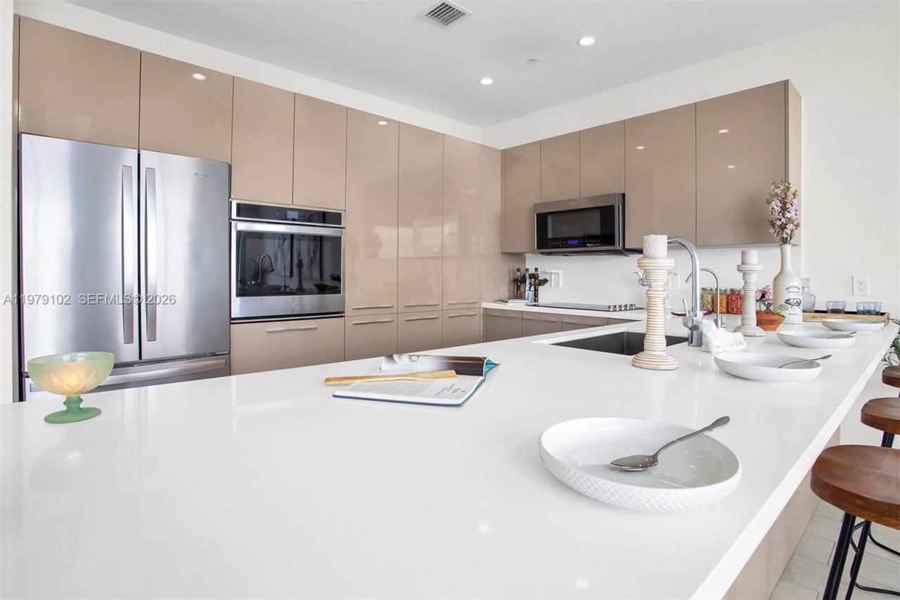 2000 Metropica Way , Unit PH02, Sunrise, FL 33323 Photo