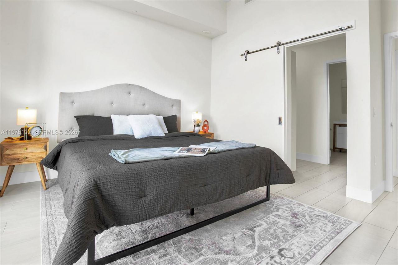 2000 Metropica Way , Unit PH02, Sunrise, FL 33323 Photo