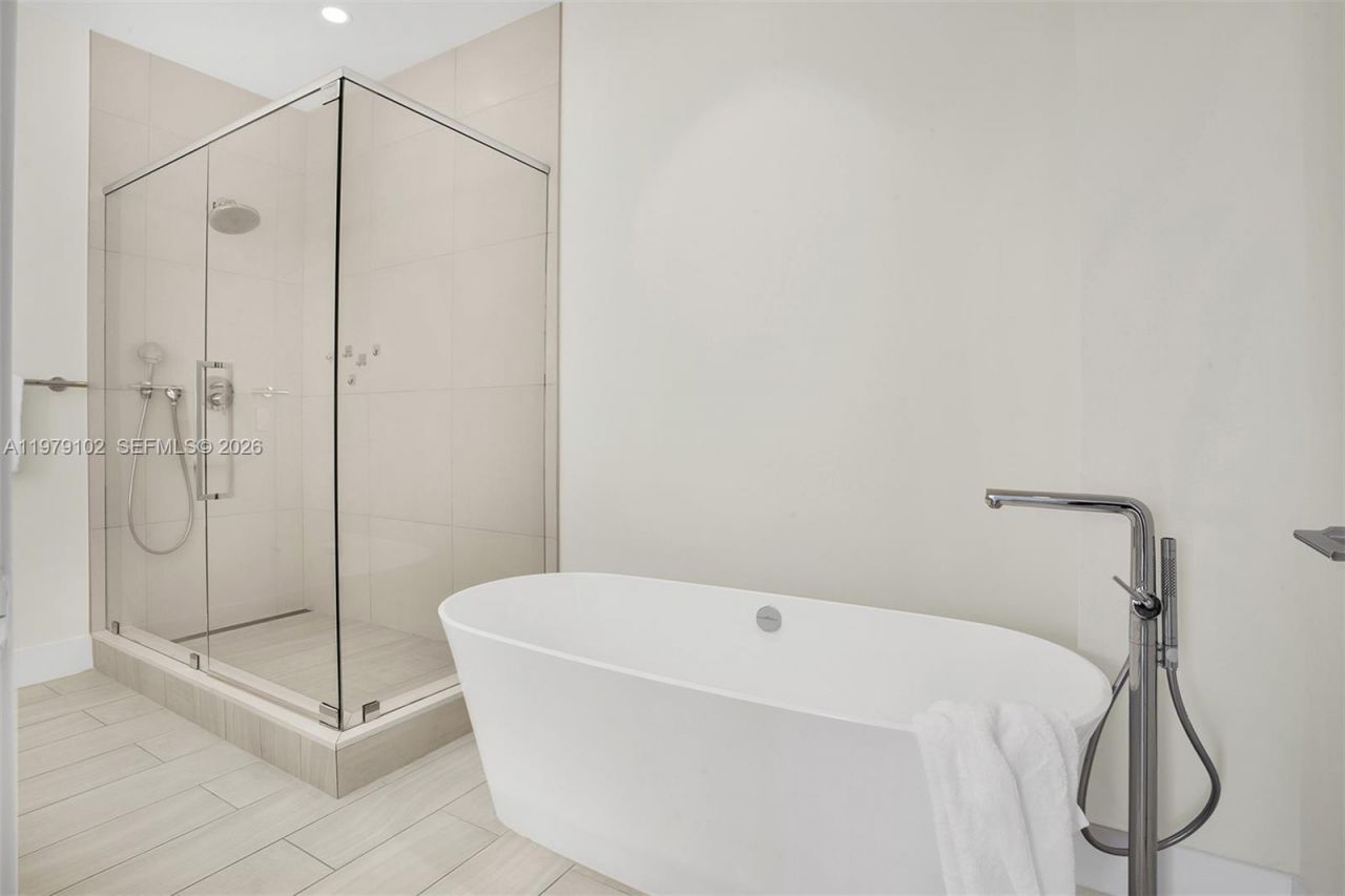 2000 Metropica Way , Unit PH02, Sunrise, FL 33323 Photo