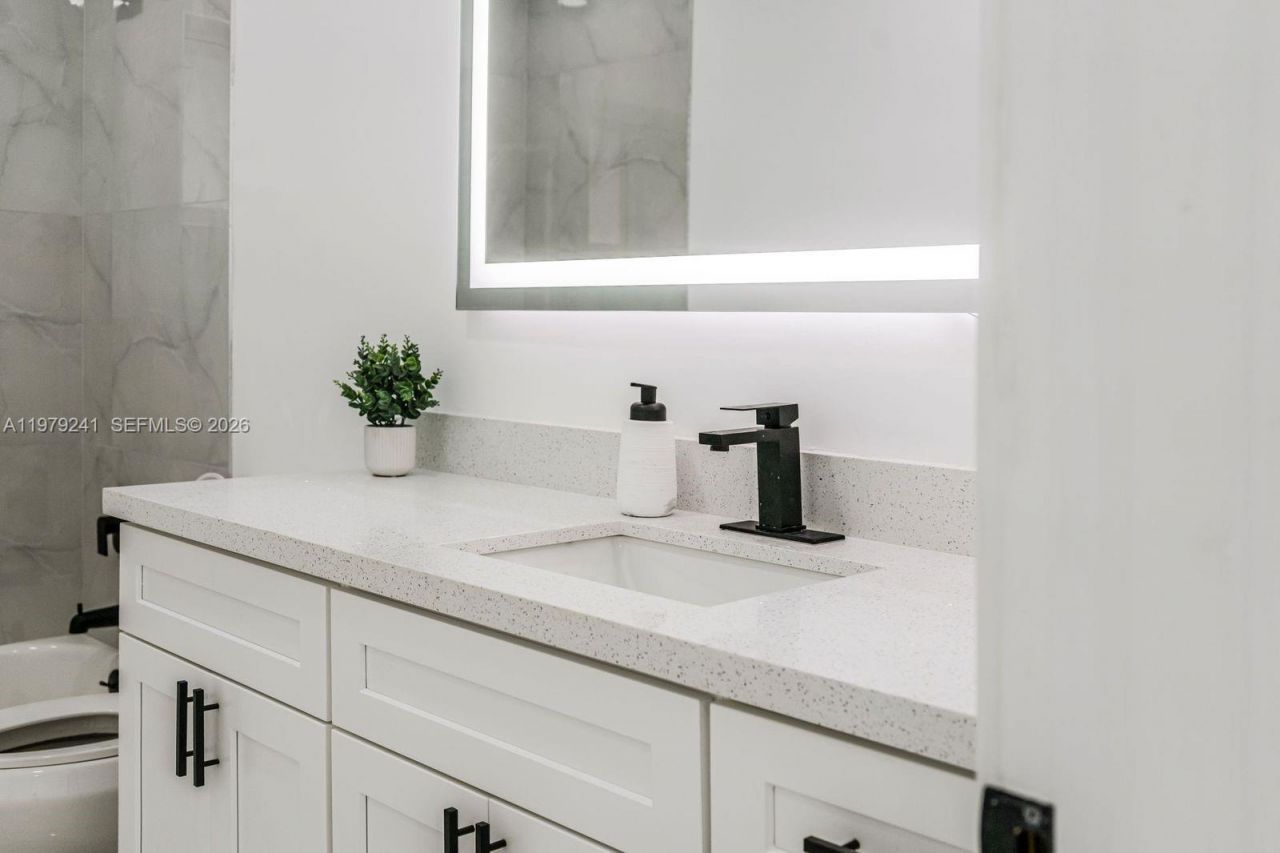 5402 SW 1st Ct, Plantation, FL 33317 Photo