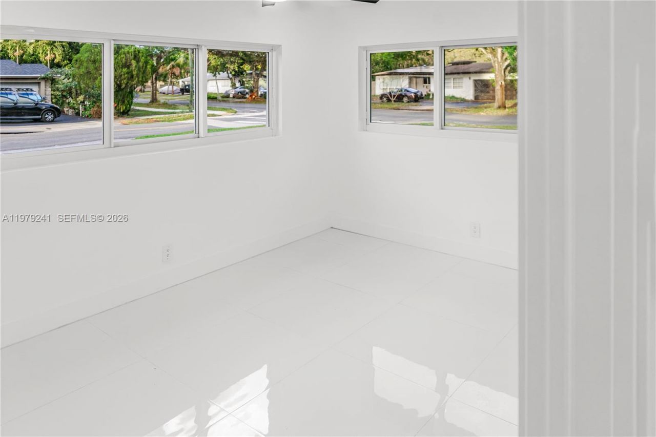 5402 SW 1st Ct, Plantation, FL 33317 Photo