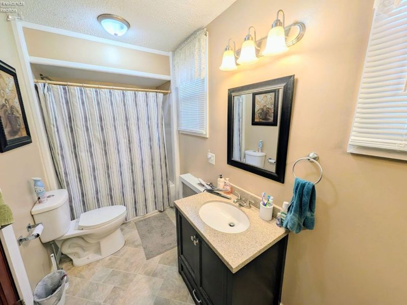 1016 HAYES Avenue, Sandusky, OH 44870 Photo 14