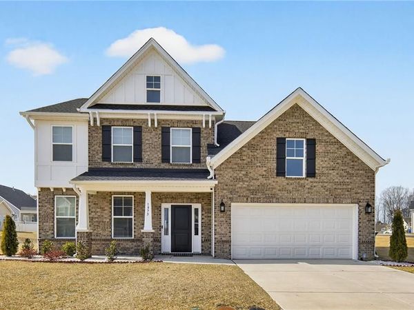 1975 Watkins Landing Drive, Kernersville, NC 27284