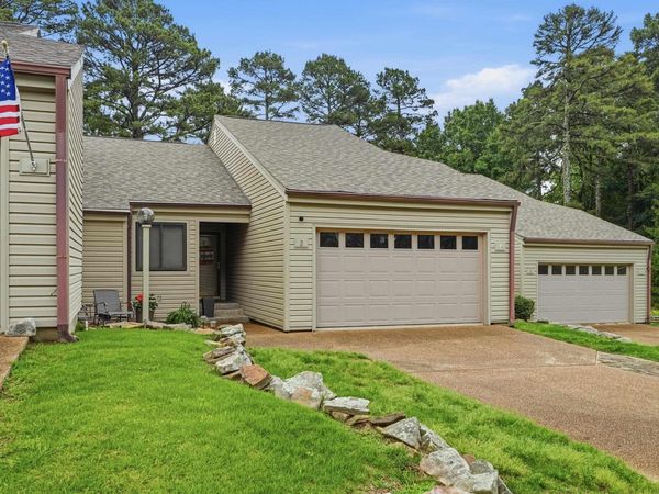 601 Woodlawn Dr #2, Fairfield Bay, AR 72088