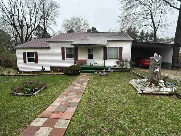 1344 Wallain Drive, Piggott, AR 72454