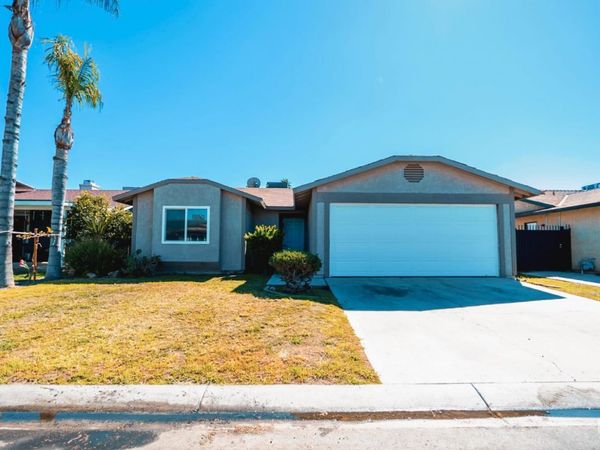 4617 Country Wood Lane, Bakersfield, CA 93313