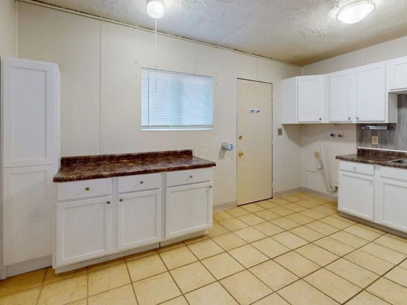 2102-2104 Avalon Place , Columbus, OH 43219 Photo 7