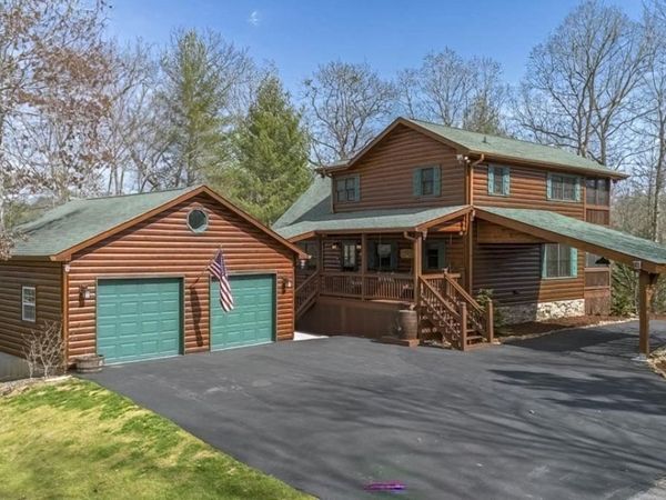 225 Hiawatha Trail, Blue Ridge, GA 30513