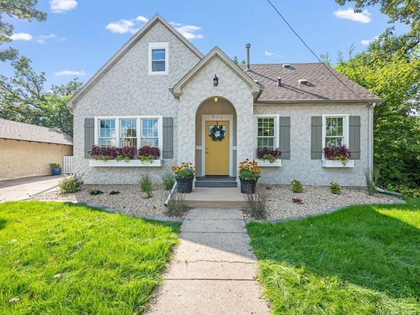 966 Albion Avenue, Fairmont, MN 56031