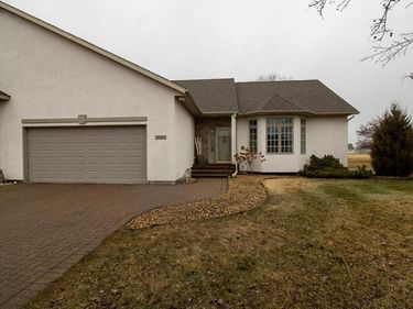 2142 Arlington Lane, North Mankato, MN 56003