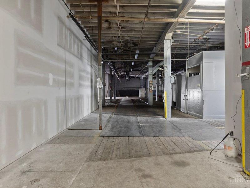 2488 River Rd, Cincinnati, OH 45204 Photo 13