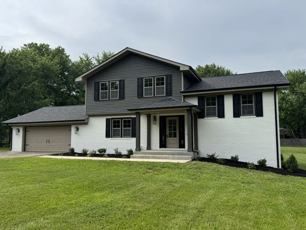 1022 Great Oaks Dr, Hopkinsville, KY 42240