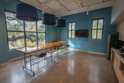 4289 Spruill Avenue photo 4