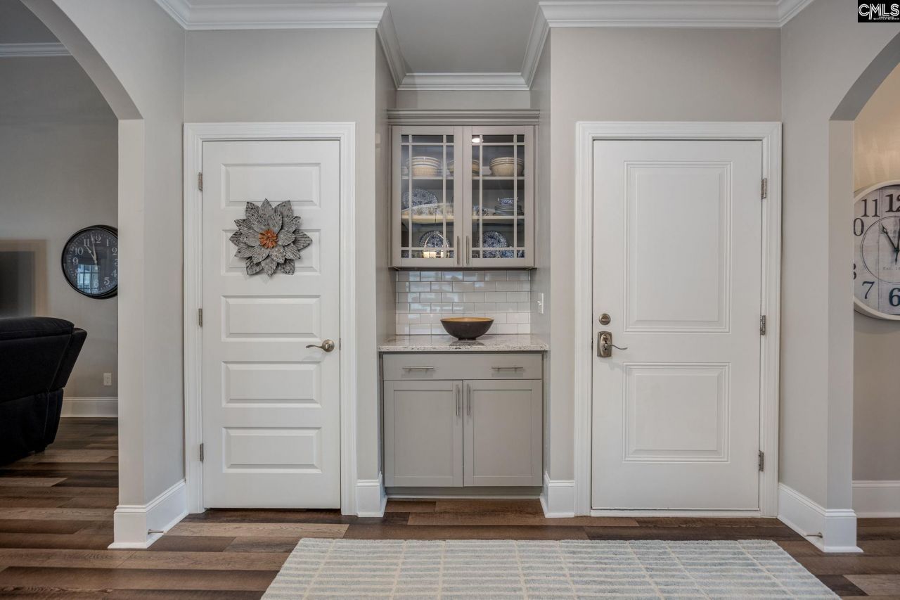 820 Dutchmaster Drive  Photo 7