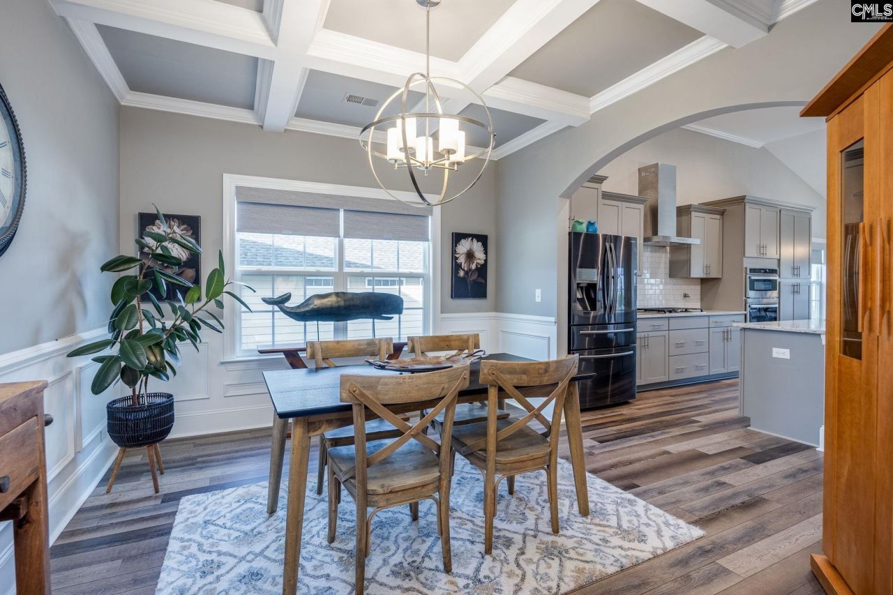 820 Dutchmaster Drive  Photo 9