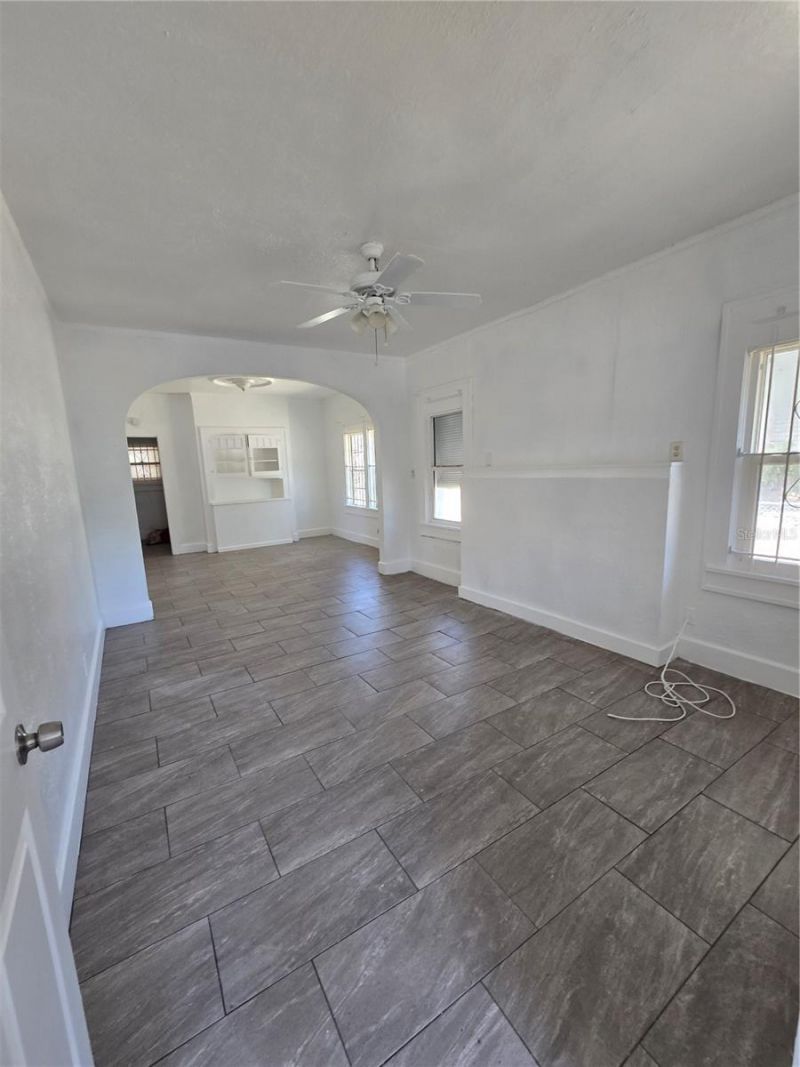 2001 11th Street S, Saint Petersburg, FL 33705 Photo