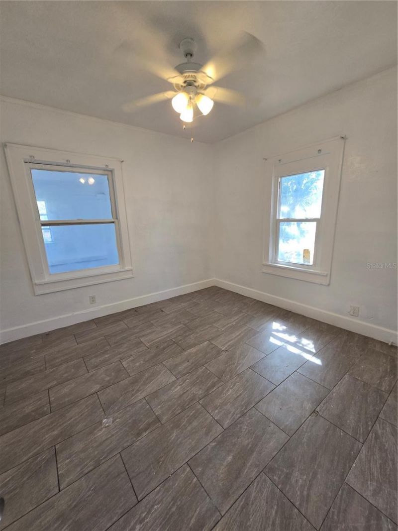 2001 11th Street S, Saint Petersburg, FL 33705 Photo