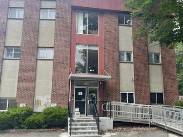 132 Charles St (Aub), Newton, MA 02466