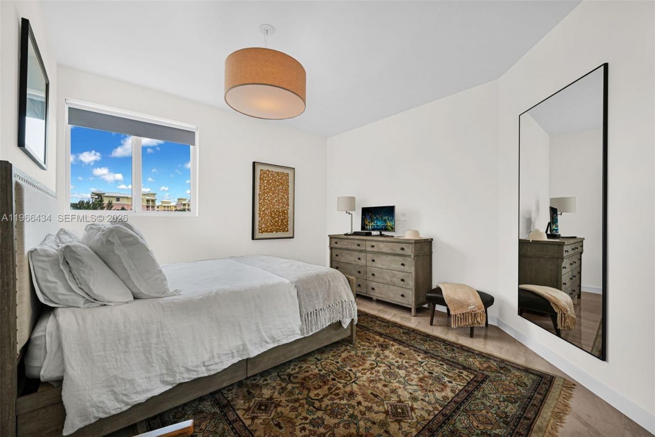 1900 SE 2nd St, Unit 301, Deerfield Beach, FL 33441 Photo