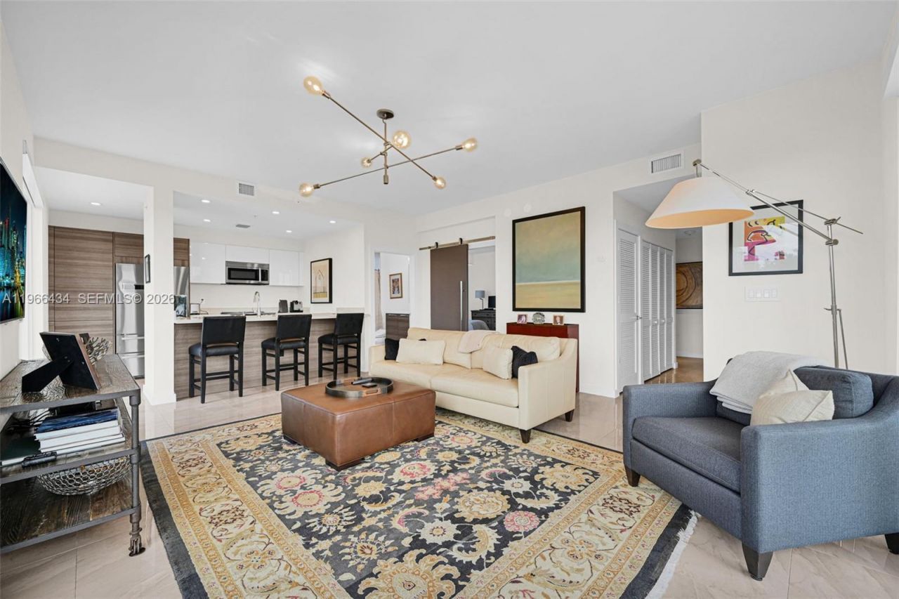 1900 SE 2nd St, Unit 301, Deerfield Beach, FL 33441 Photo